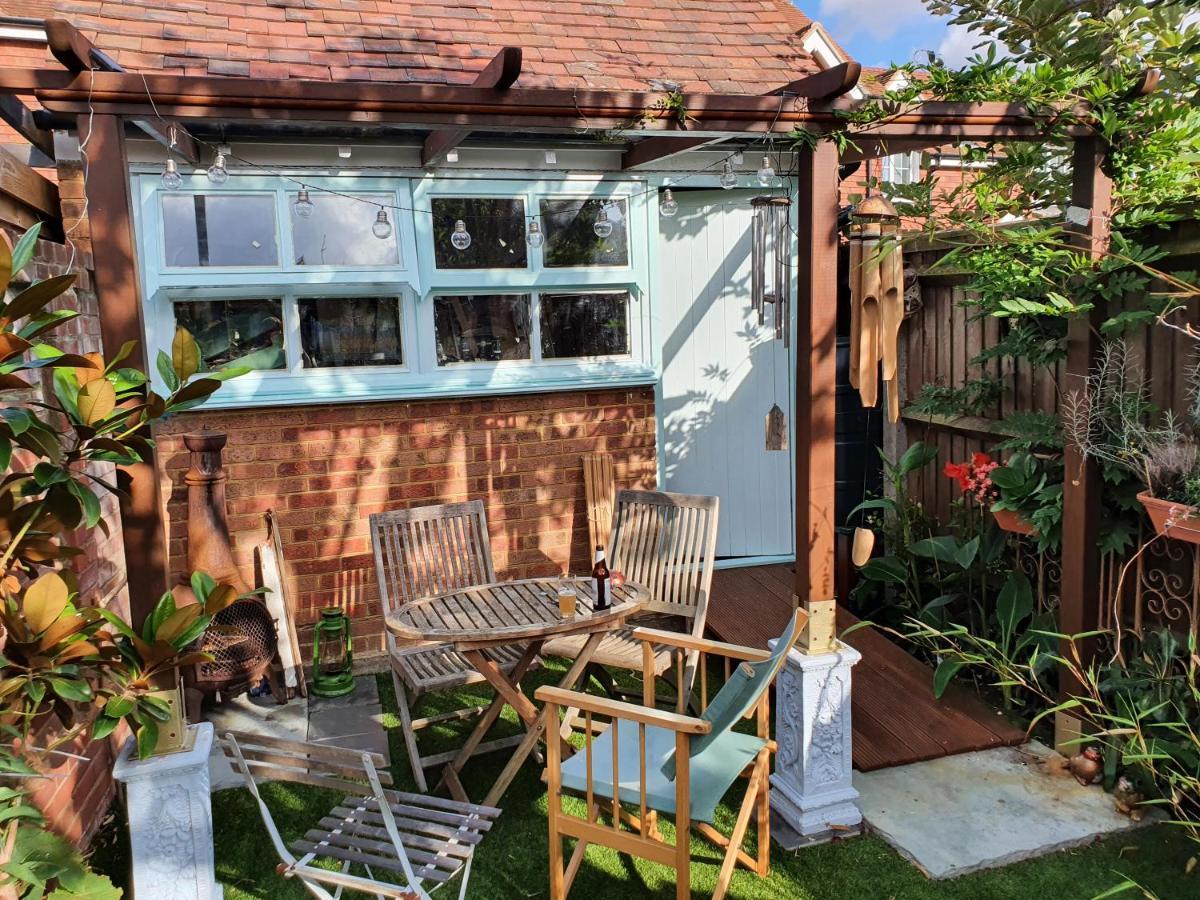 Lotus Pod House Homestay Horsell Екстер'єр фото